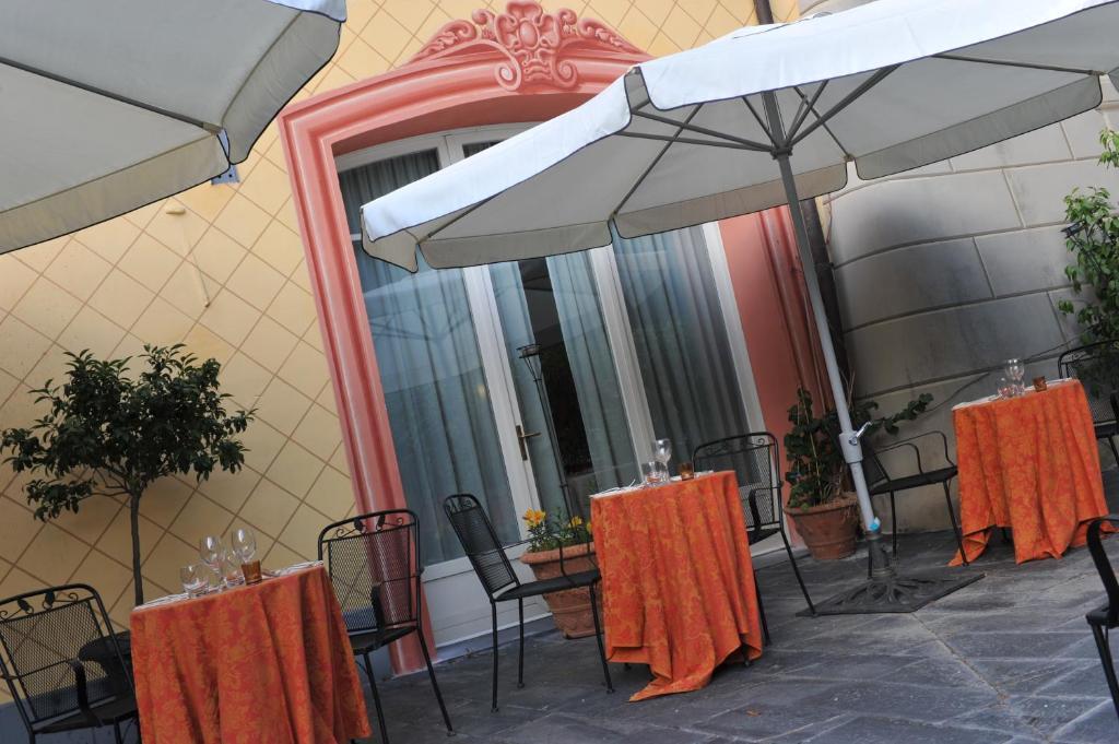 Residenza D'Epoca Locanda Del Cigno Nero Sant'Olcese Екстер'єр фото